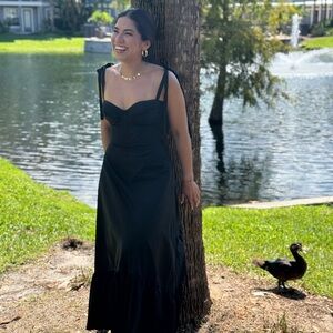 Elegant Black Maxi Dress – Timeless & Sophisticated SIZE L